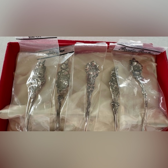 Vintage Reed & Barton 5-Piece Silverplate Serving Set Floral Harlequin Pattern - Picture 10 of 17